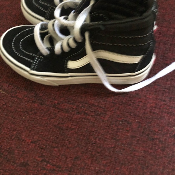 Black and white kids vans - Picture 2 of 2